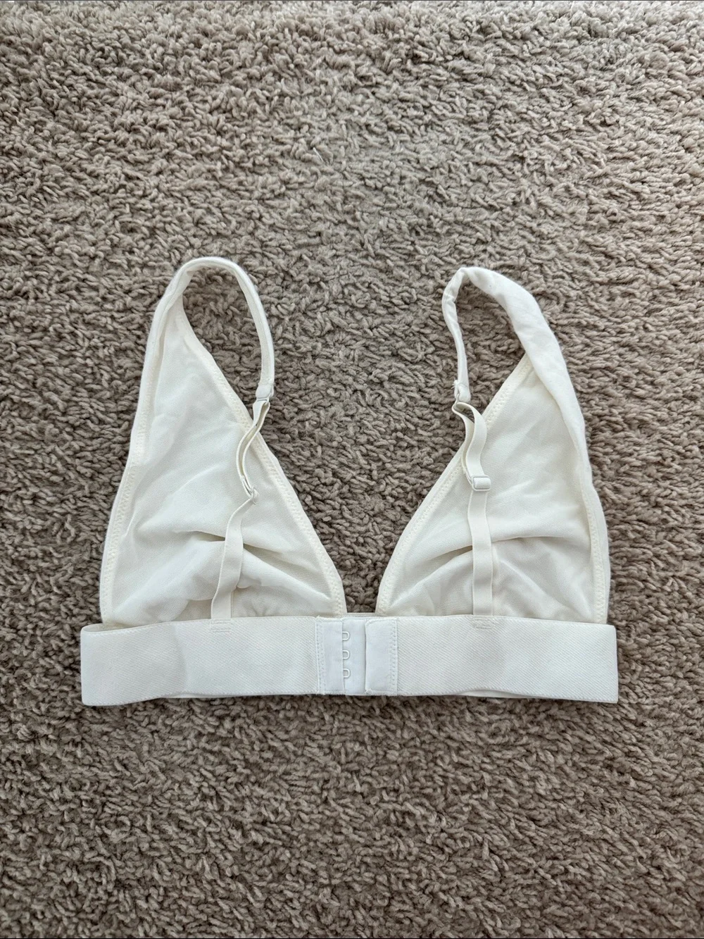 Skims Cream Triangle Bralette - Picture 2 of 3